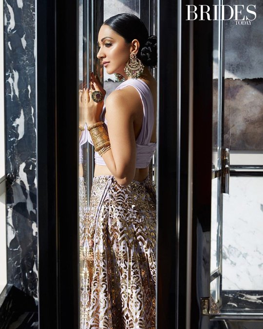 bZieQjbkr.js - kiara advani 88